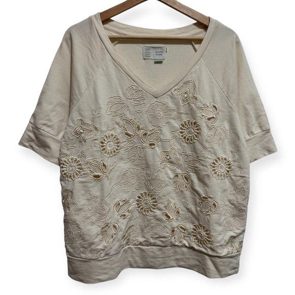 Anthropologie Tops - Saturday Sunday Anthropologie Posies Embroidered Floral Artsy Sweatshirt Medium